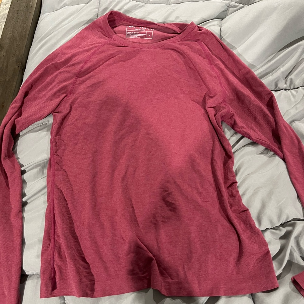 Large figs pink under scrub